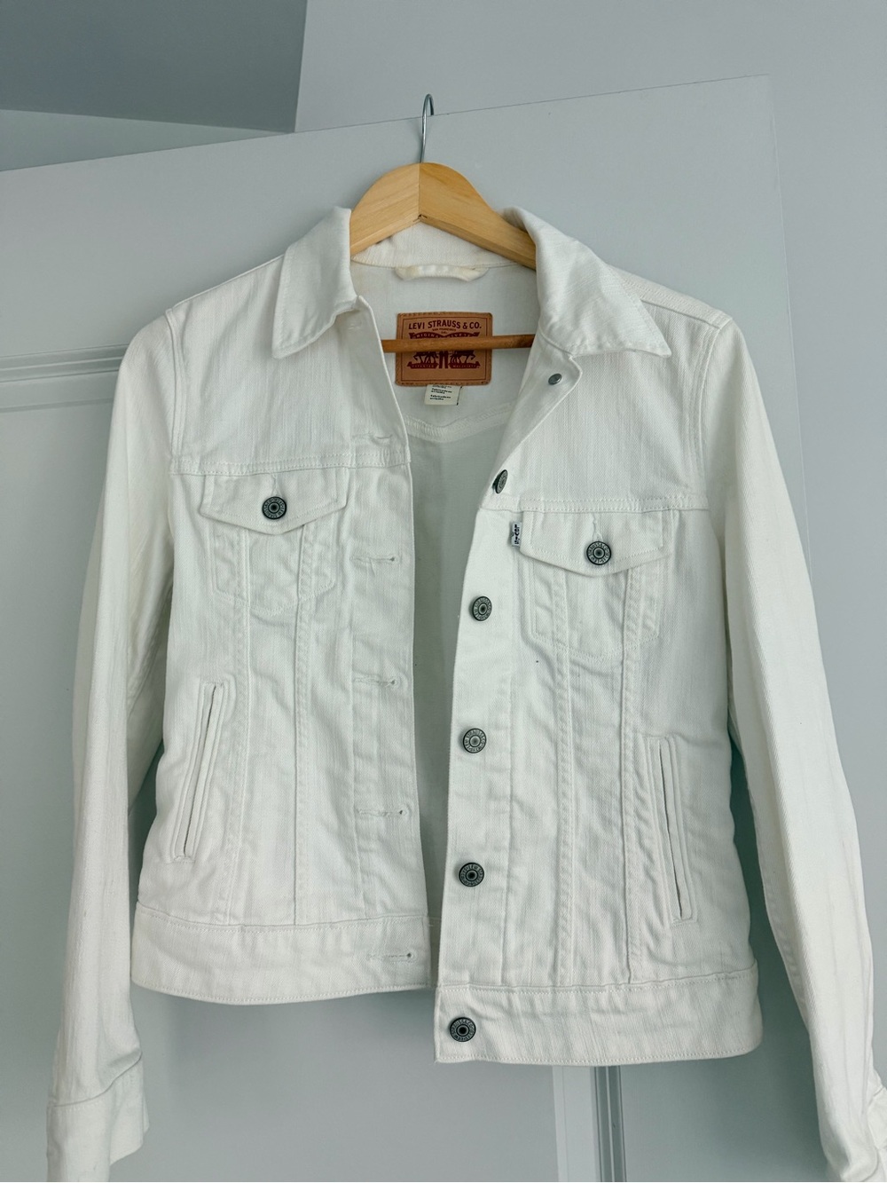 Levi's Women's White Denim Jean Jacket